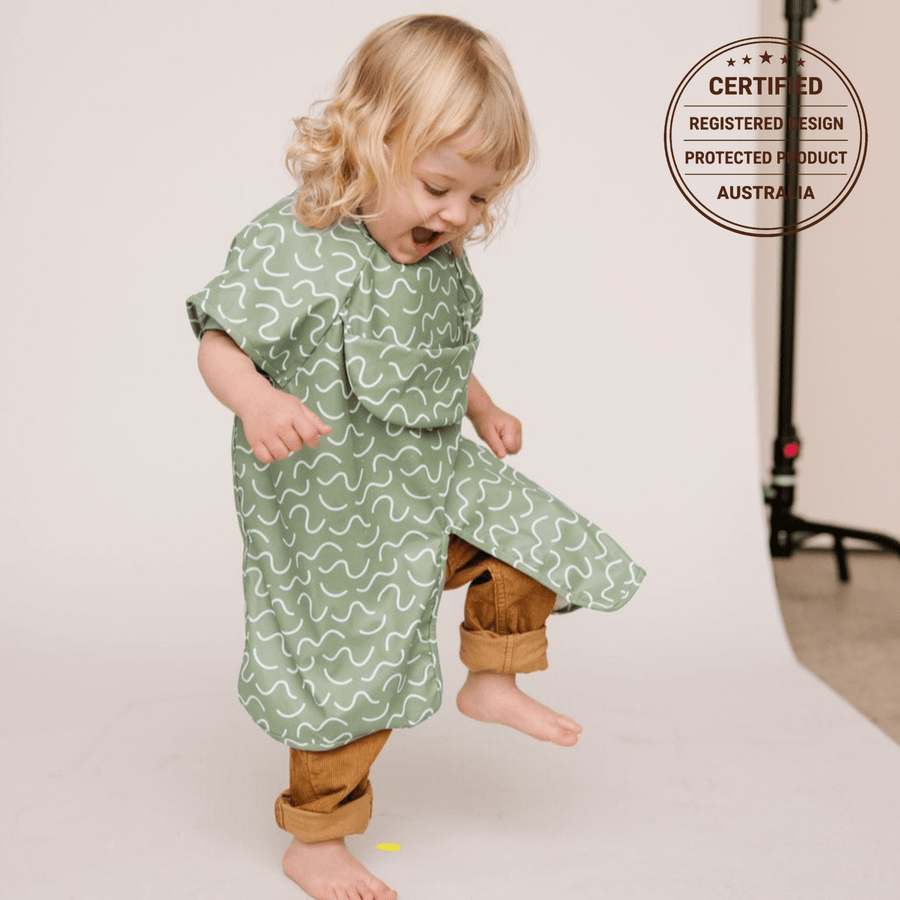 Pistachio Puff waterproof short sleeve smock bib by Abibi, full coverage for messy mealtimes and starting solids