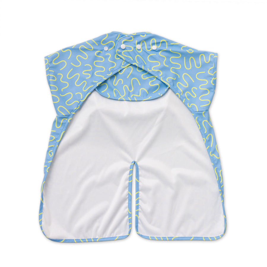 Sky Snack blue waterproof short sleeve baby feeding smock by Abibi - mess proof inner collar flap